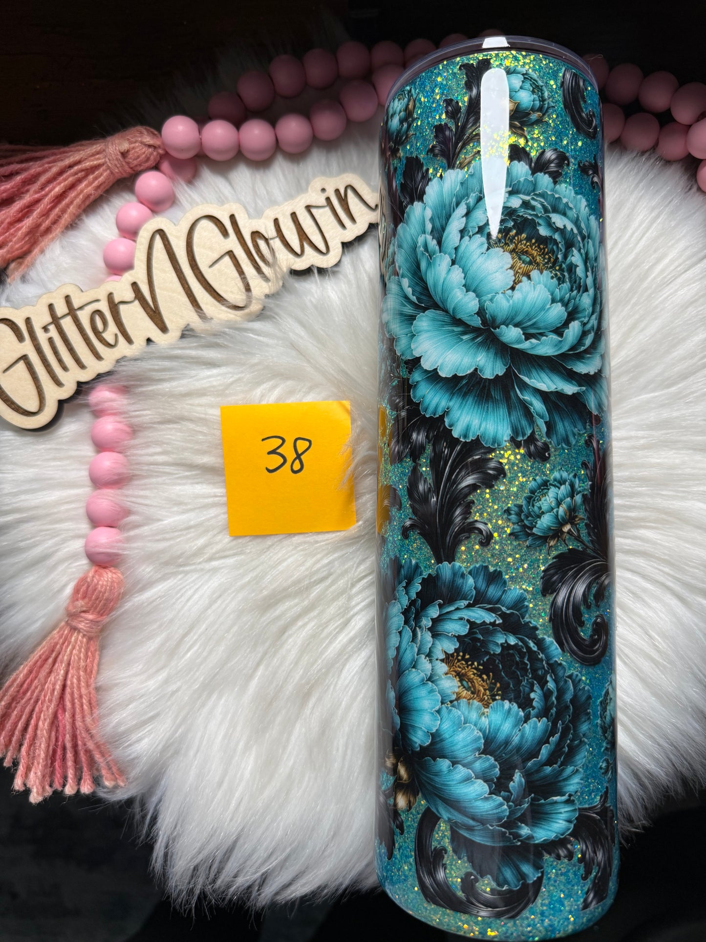 38. 32 oz Tipsy Plump – Teal Flowers / Tooled UVDTF