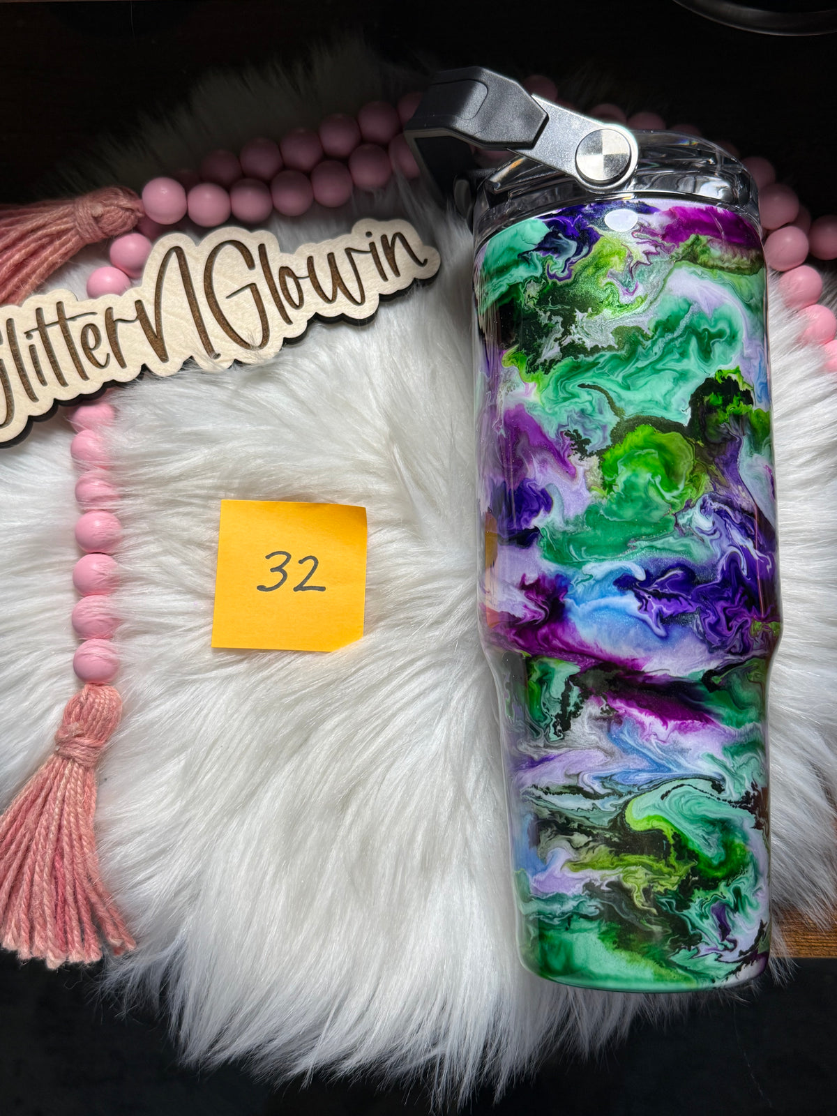 32. 30 oz Tri-Sip – Inks in purples and greens