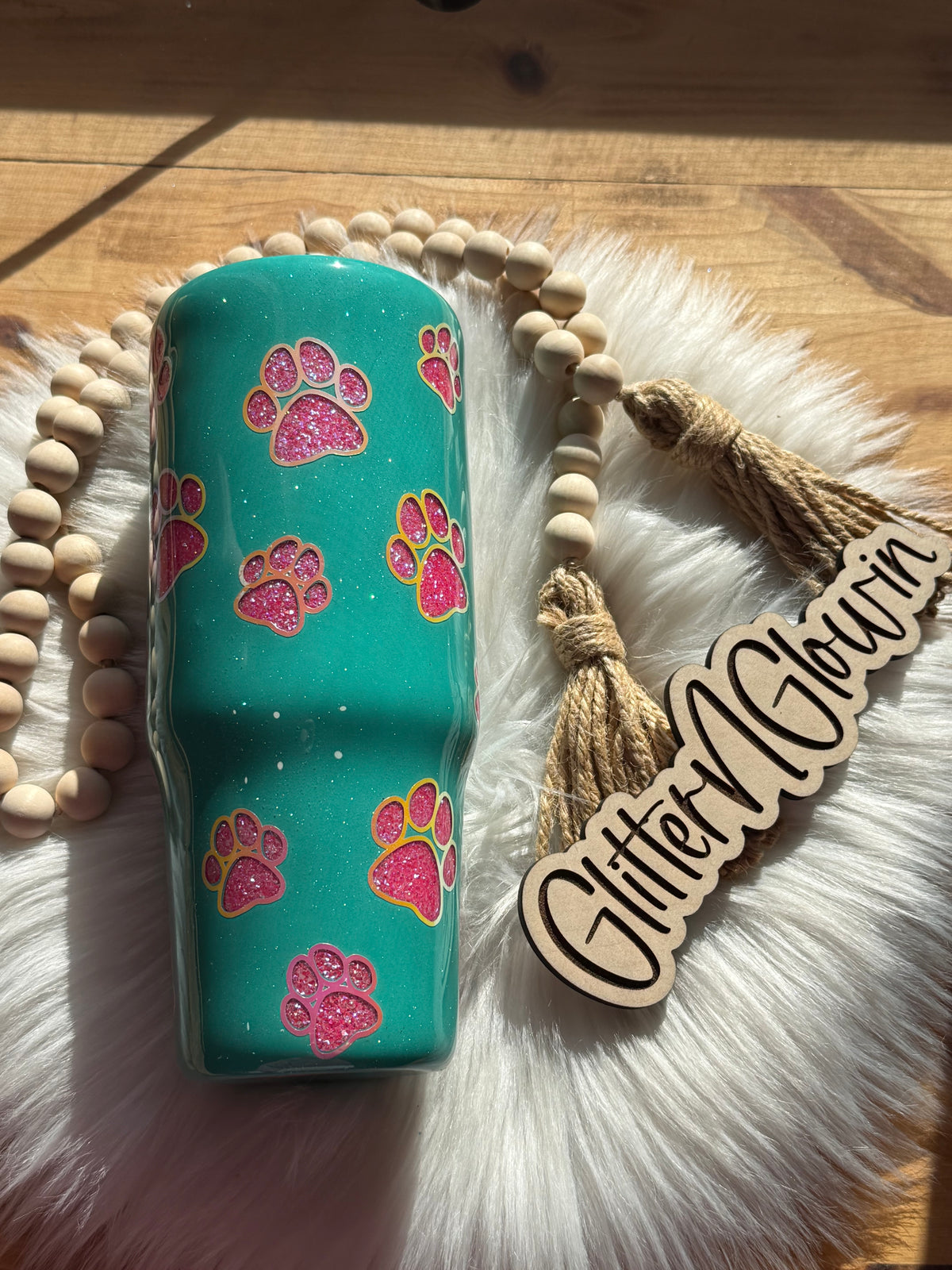 16. 30oz Clipmate – Pink bubble glitter dog peek a boo