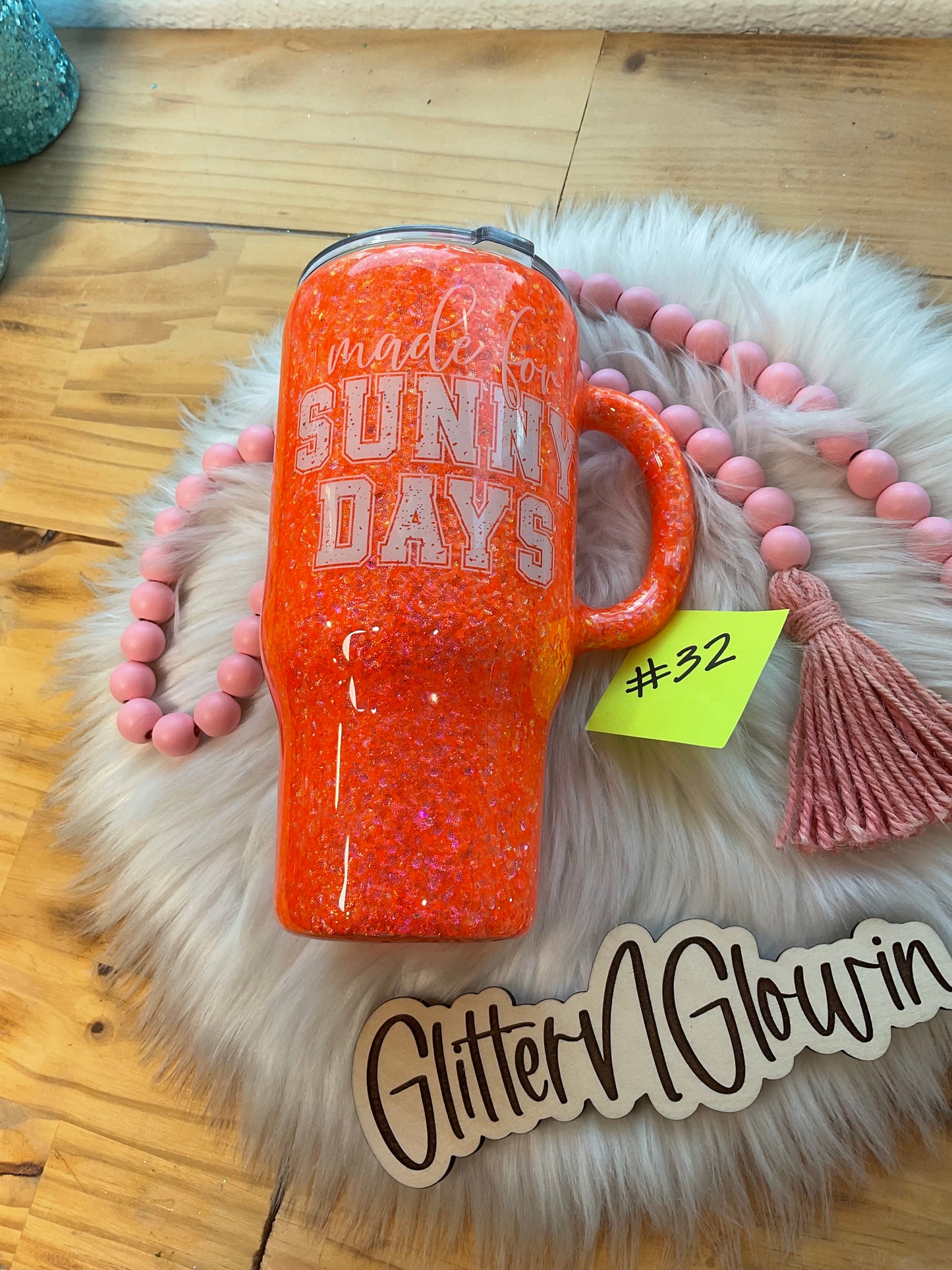 32. 24oz Traveler with handle -Cali Sunset w/ hibiscus