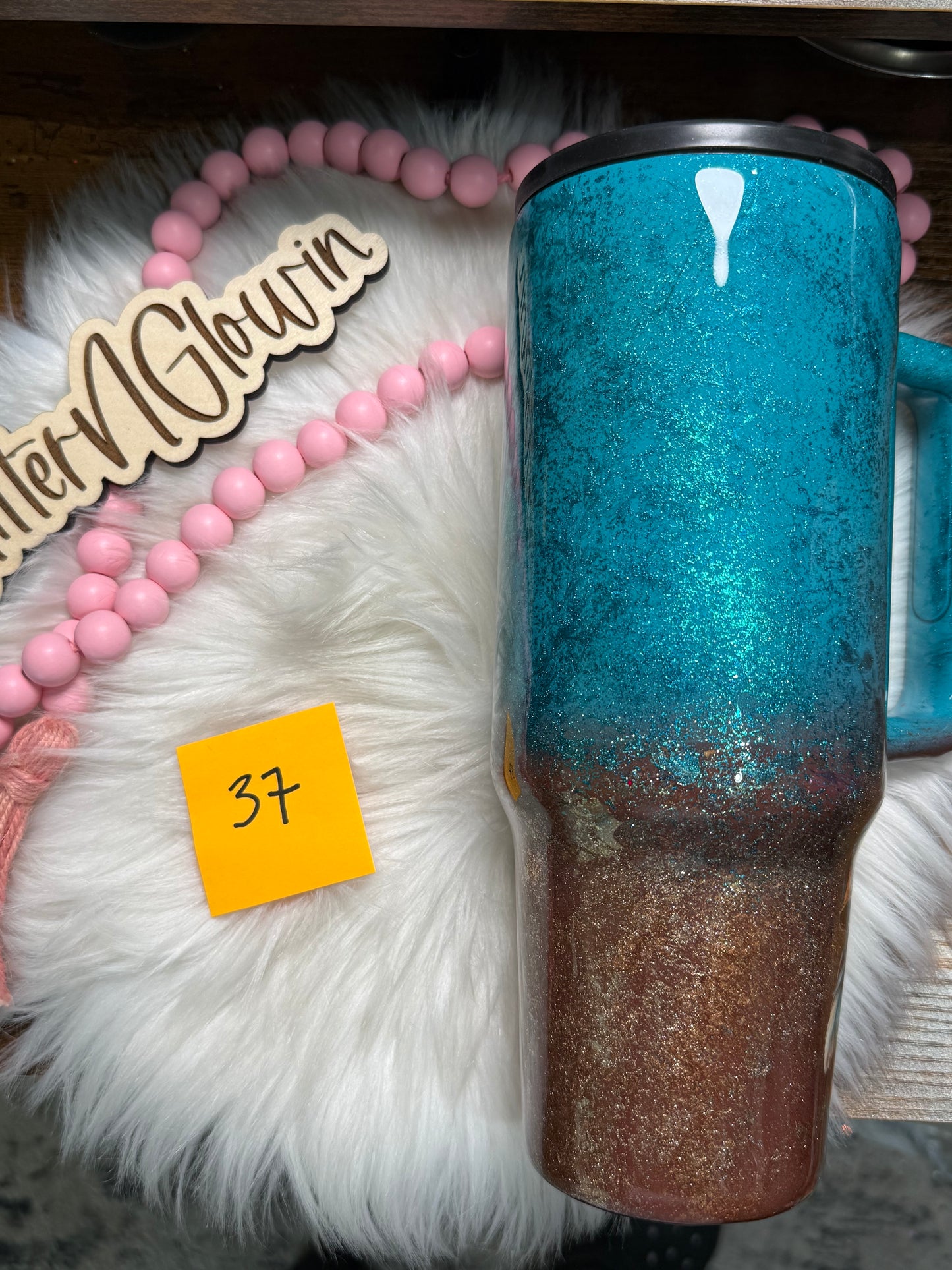 37. 40 oz Flipstraw – Patina w/ Boots & Bow