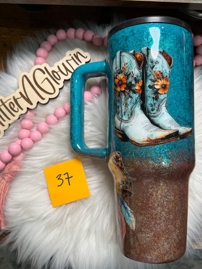 37. 40 oz Flipstraw – Patina w/ Boots & Bow