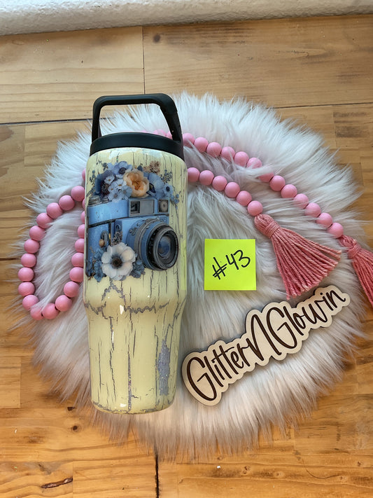 43. 30oz Clipmate – Moody Blue crackle w/ camera
