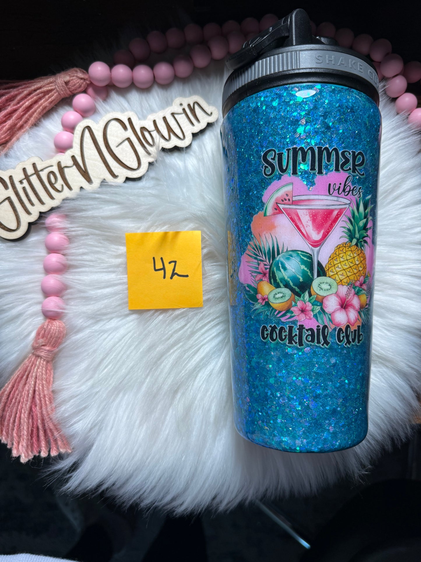 42. 25 oz Shaken Bottle – Sea Breeze glitter with cocktail decal