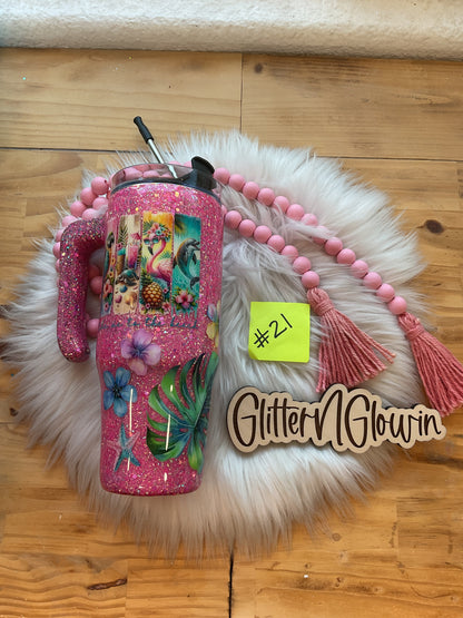 21. 30oz Grippy – Platinum Pink w/ summer decal