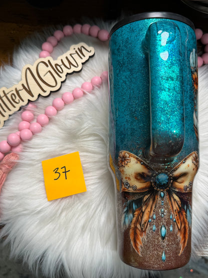37. 40 oz Flipstraw – Patina w/ Boots & Bow