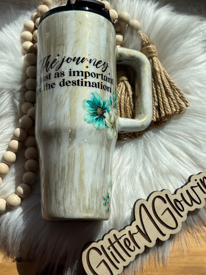 19. 30oz Big Swig – Gold woodgrain w/teal flowers
