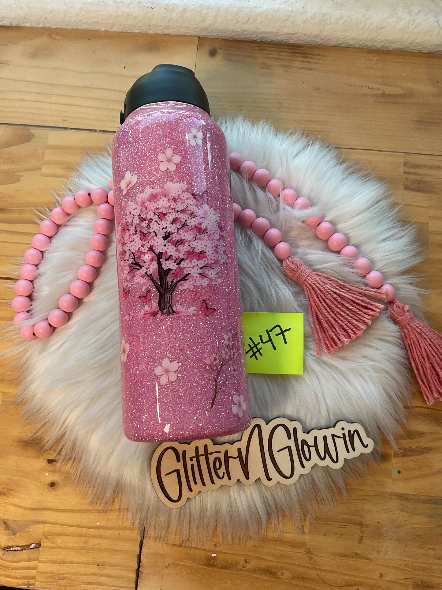 47. 40oz Hydro bottle– Cherry Blossoms