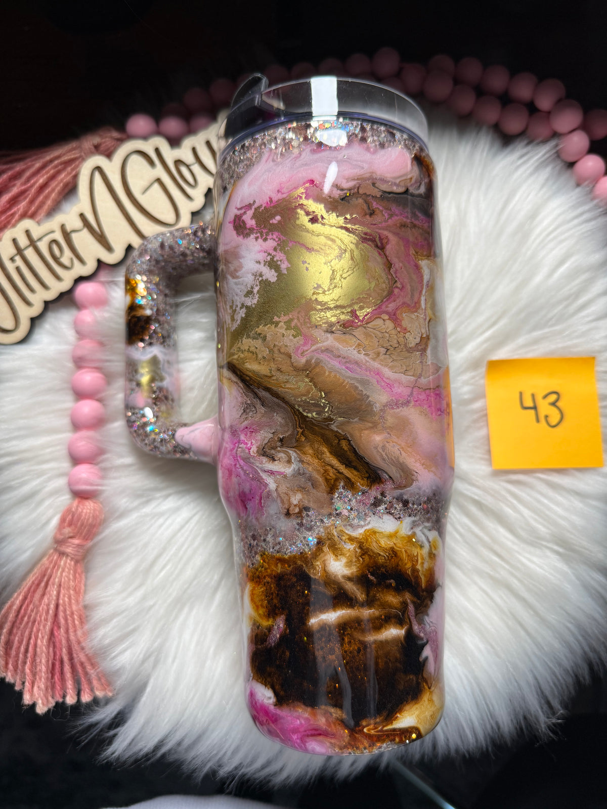 43. 30 oz Big Swig – Pink Latte