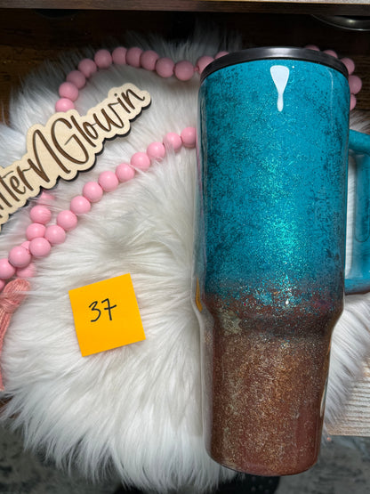 37. 40 oz Flipstraw – Patina w/ Boots & Bow